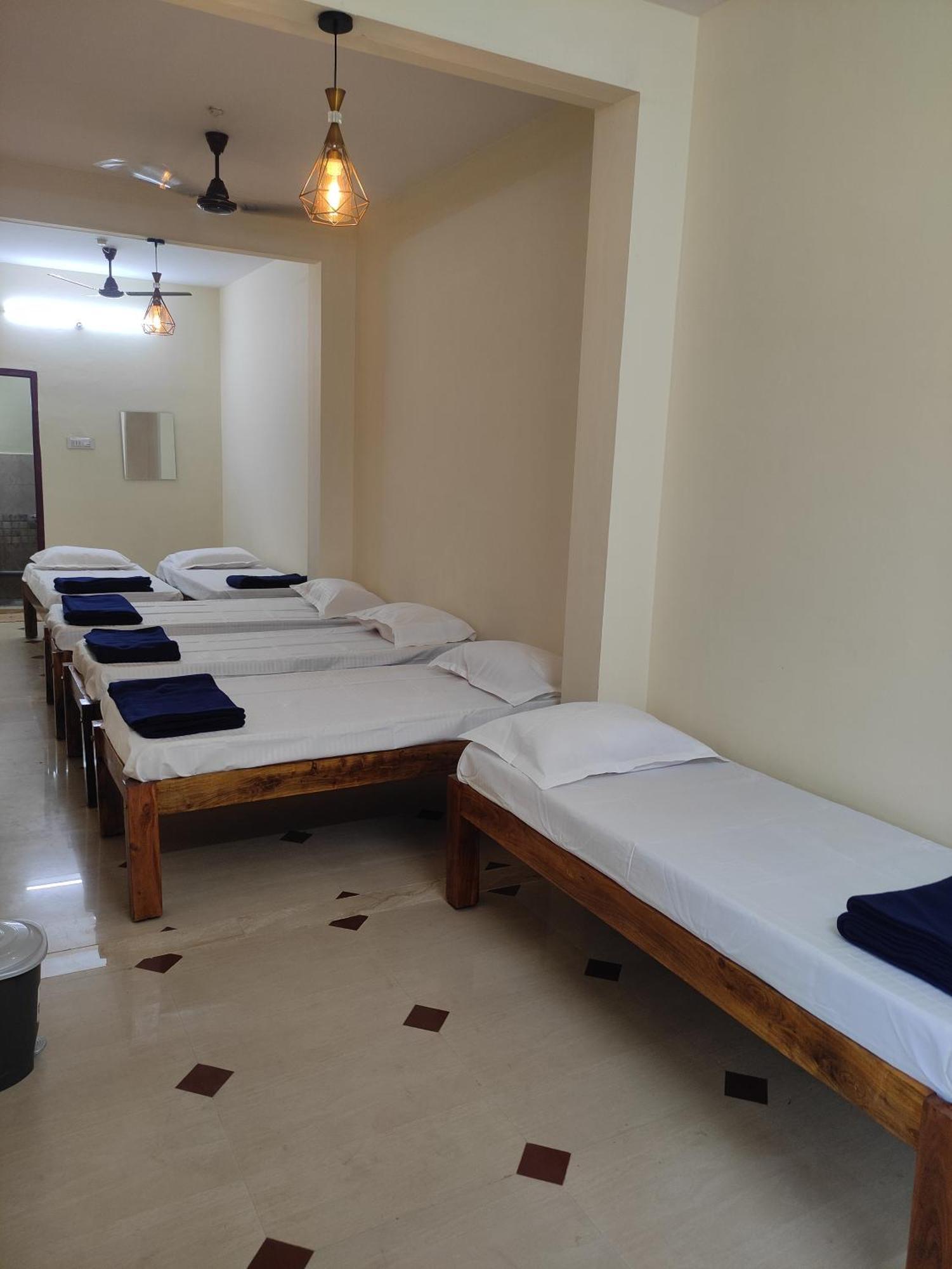 Nest Inn Service Rooms Чикмагалур Екстер'єр фото