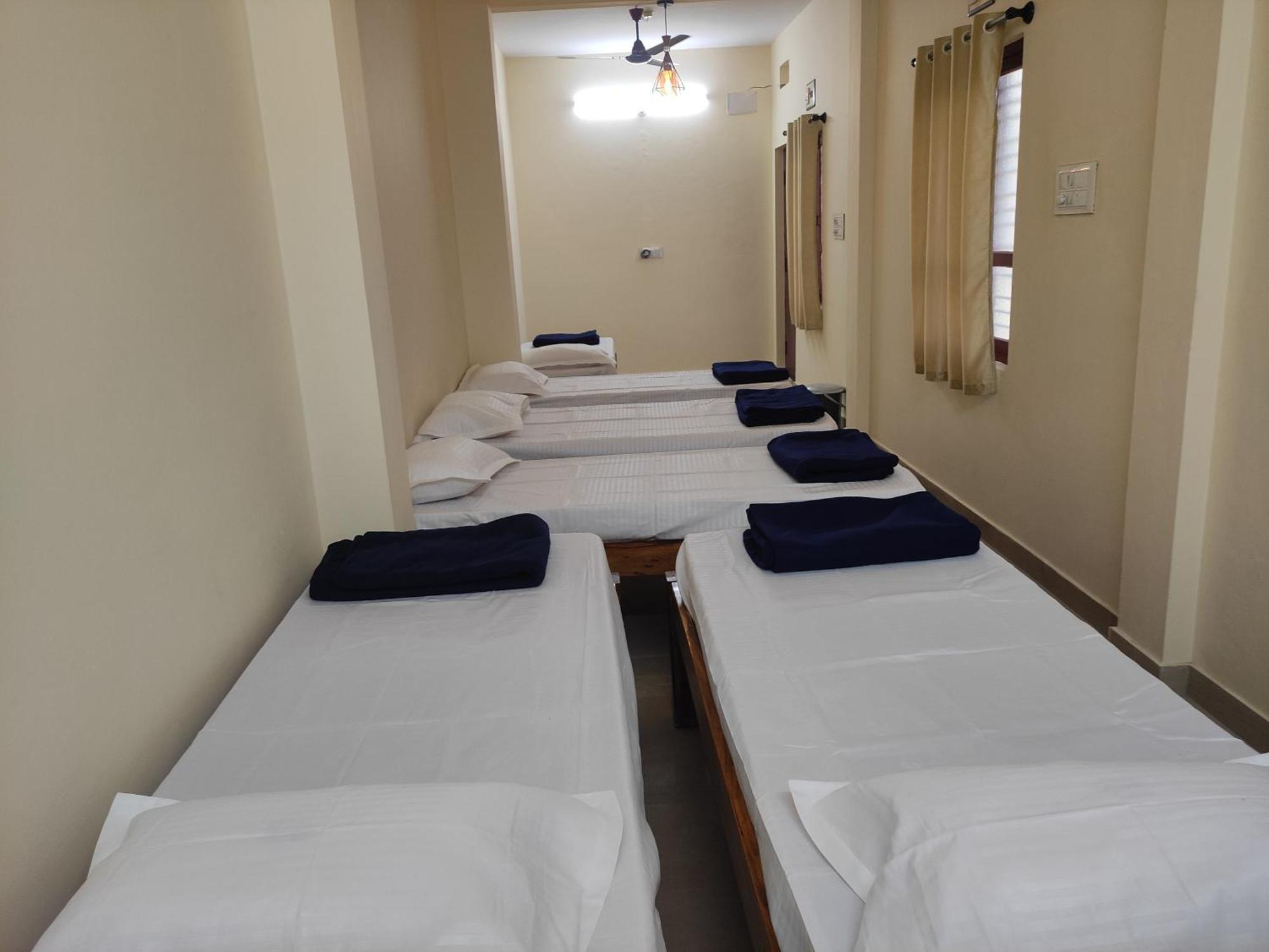 Nest Inn Service Rooms Чикмагалур Екстер'єр фото